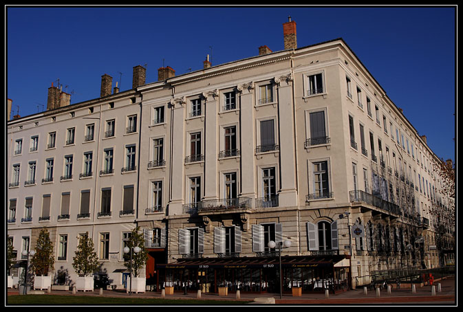 Place Antonin Poncet 02